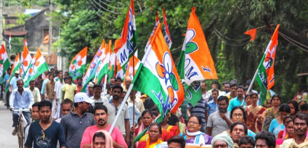 কলকাতা শহরে একদিনে ৬ টি মিছিল, হয়রানি নিত্যযাত্রীদের 