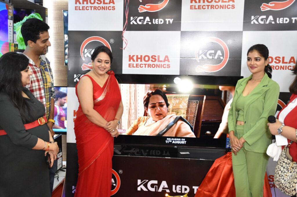 Khosla Electronics celebrates 9th Anniversary of its Lansdowne outlet by launching All-New KGA 4K SMART TV with Madhumita Sarcar, Aparajita Adhya and Soumya Mukherjee.