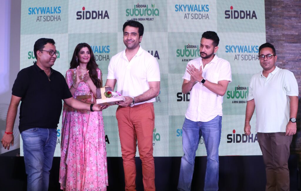 Siddha Suburbia Hosts The Star Cast Of “Biye Bibhrat”