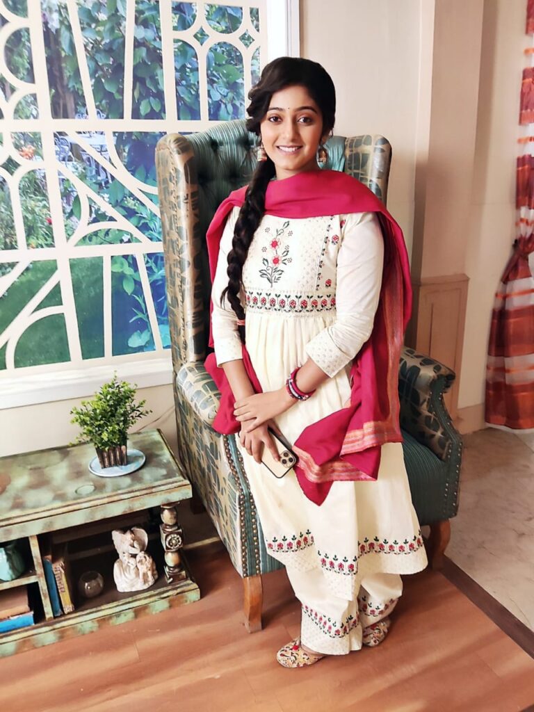 অ্যাক্রোপলিস এন্টারটেনমেন্টের নতুন প্রতিবেদন - স্টার জলসা তে জনপ্রিয়তা বাড়ছে ধারাবাহিক তুঁতের ।