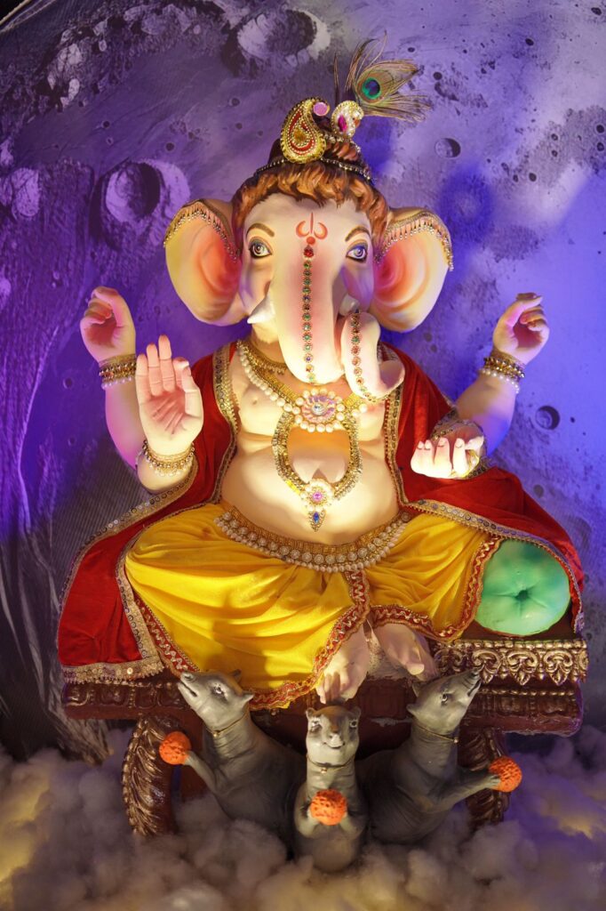 Executive Palace Complex of Vip Road Baguiati celebrated Ganesh Puja with its theme Chandrayaan-3