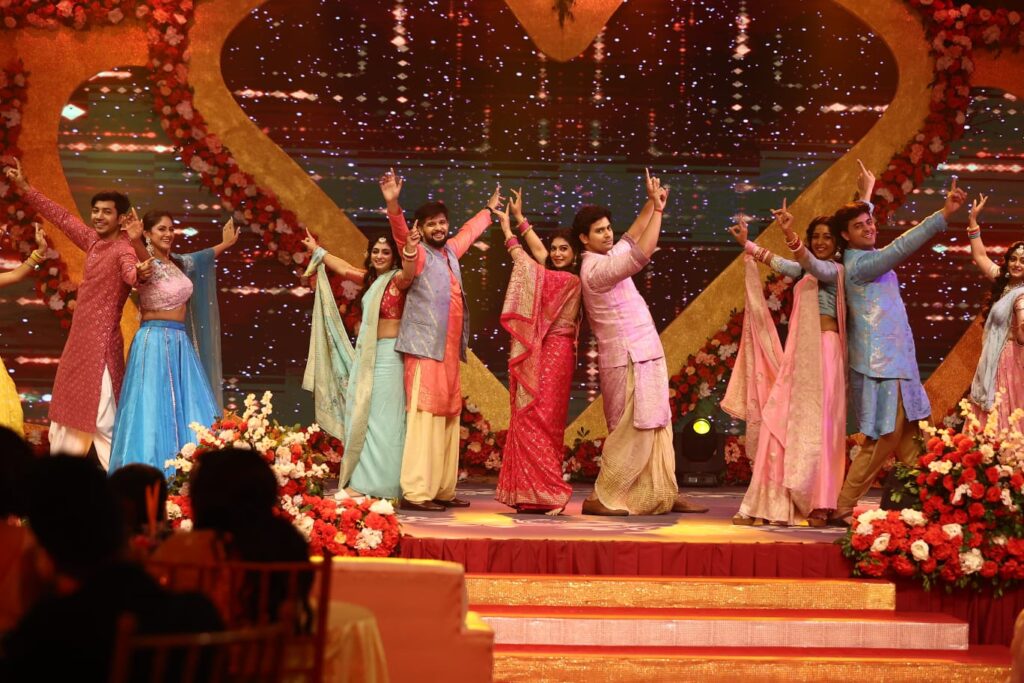 'Anurager Choway Bhalobashar Utsab'Star Jalsha Parivaar holds the biggest celebration of love on 1st October, 6:30PM only on Star Jalsha