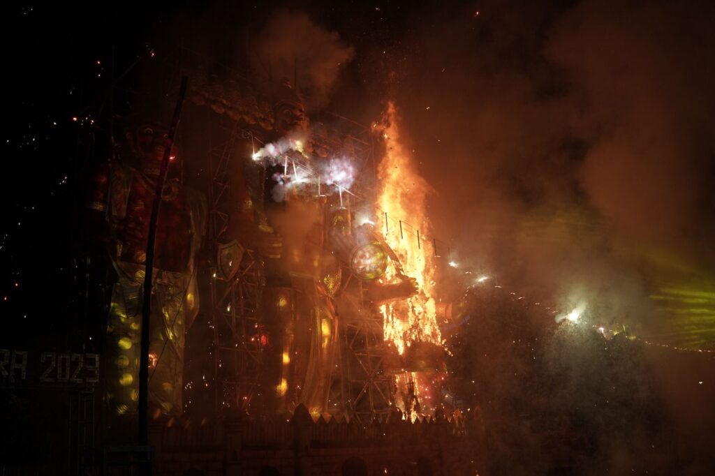 50-feet-tall Ravana effigy burnt on Dussehra organized by Salt Lake Sanskritik Sansad & Sanmarg at Central Park (Salt Lake), Kolkata