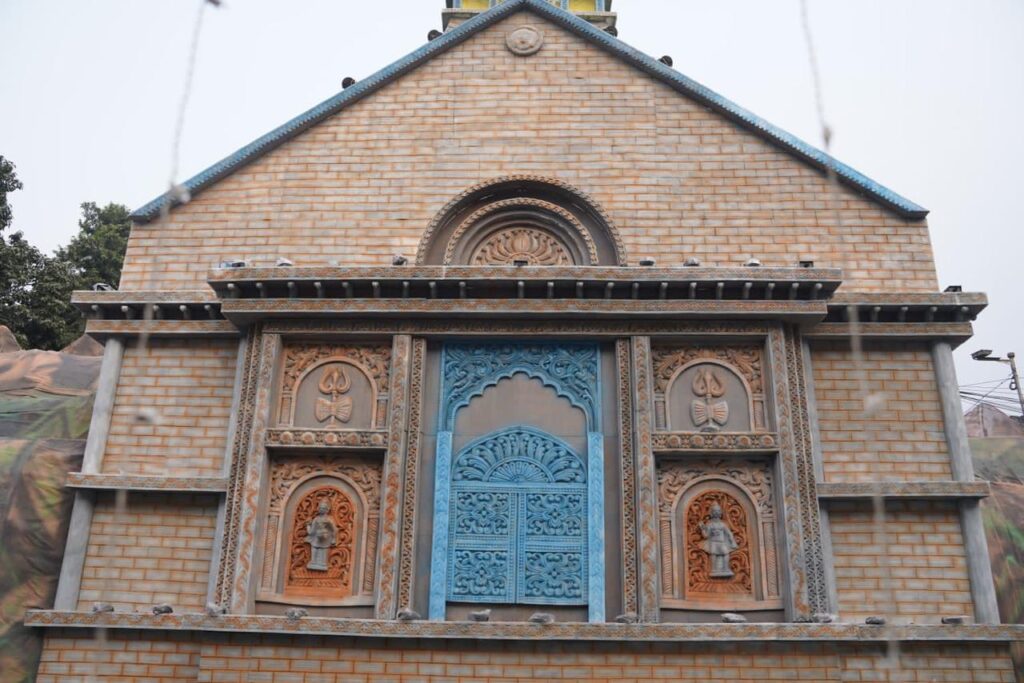 Mamata Banerjee virtually inaugurates Youth Association of Mohammad Ali Park Durga Puja with its theme Kedarnath Temple