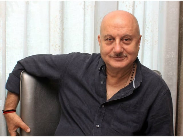 Anupam Kher Robbery Case: Mumbai Police Arrest 2 Men for Stealing Cash, Film Negatives from Actor’s Office Anupam Kher is an Indian actor, director and producer who works predominantly in Hindi language films. He is one of the finest actors in Indian cinema and has played a variety of characters, including critically acclaimed, leading or supporting roles. He has received two national film awards and eight Filmfare awards. The government of India has also awarded him the Padma Shri in 2004 and the Padma Bhushan in 2016 for his contribution to Indian cinema Arts. He has been a part of movies like “ The Kashmir Files” “Kuch kuch hota hein” and “Hum Aapke Hein Kaun”, the actor will be next seen 'Tanvi The Great'. On June 20, 2024, Kher posted on X, sharing a video revealing that thieves had stolen a safe from the accounts office, along with the negatives of a film produced by his company. The actor has filed a police report (FIR) against the perpetrators. An excerpt from Kher's tweet reads in Hindi."Two thieves were involved in the crime. They broke through two doors and stole a safe from the accounts department, which they could not open. They also took the negatives of a film produced by the company, which were kept in a box," Kher shared in his post. Kher further mentioned that his office promptly filed a First Information Report(FIR), expressing confidence in the police's assurance of capturing the culprits soon."Our office has got an FIR done and police have assured thieves will be caught very soon," he affirmed.CCTV footage from the scene depicted the thieves fleeing in an auto-rickshaw with the stolen items, providing crucial evidence to aid in their identification and subsequent apprehension. Now In a significant breakthrough, Mumbai's Oshiwara police apprehended two individuals suspected of robbing actor Anupam Kher's office located in Andheri West's Veera Desai road, the police said the individuals, identified as Majid Sheikh and Mohammad Daler Bahrim Khan, arrested from the Jogeshwari area of Mumbai. Both suspects are known serial thieves who operate across different parts of the city using auto-rickshaws to facilitate their crimes, said police. The robbery at Anupam Kher's office coincided with another theft in Mumbai's Vile Parle area on the same day, underscoring a spree of criminal activities in the city. In a separate incident at an office situated in Mumbai's Andheri Veera Desai area, the Amboli police registered a case against an unidentified perpetrator. The case has been filed under sections 454, 457, and 380 of the Indian Penal Code (IPC), pertaining to house-breaking and theft, as authorities initiate a thorough investigation into the matter. According to Mumbai police officials, the burglars forcibly entered Anupam Kher's office premises during the night, making away with cash and valuables amounting to approximately Rs. 4.15 lakh.