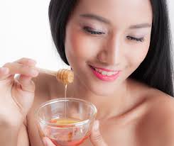 Do You Know About These 5 Benefits Of Using Honey On Your Face