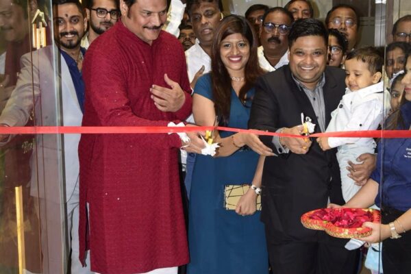 CID Fame Dayanand Shetty Inaugurates The DreamHouse Galleria Store in Kolkata