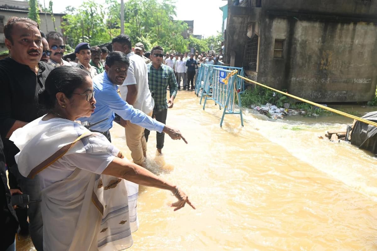 বন্যা পরিস্থিতিকে নিয়ে প্রধানমন্ত্রী কে ৪ পাতার 'পত্রাঘাত' রাজ্যের মুখ্যমন্ত্রী, কি উল্লেখিত ?