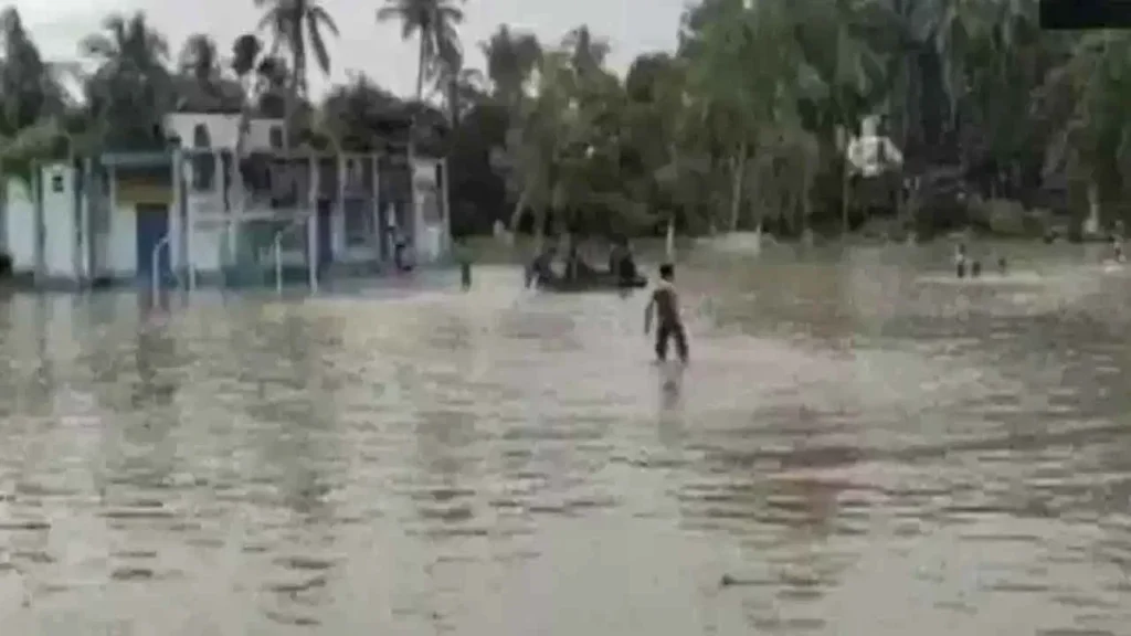 চরম সমস্যার সম্মুখীন পশ্চিম মেদিনীপুরের ঘাটাল বাসিন্দারা