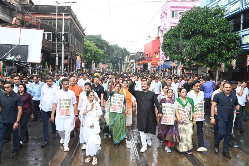 পথপরিচয়ক জয় হে