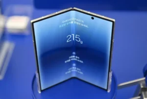 Samsung Galaxy Z Fold 7 with trade-in offer displayed on promotional banner