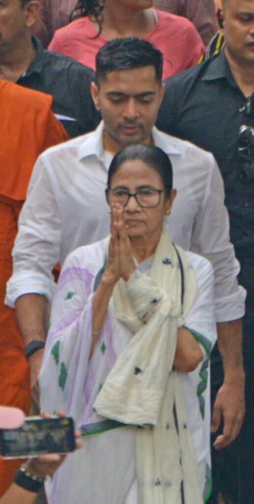 পথপরিচয়ক জয় হে