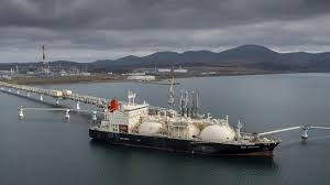 Oil shipment between India and Russia indicating trade ties