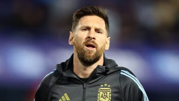ভারত সফরের বিষয়ে সাংবাদিক সম্মেলনে লিওনেল মেসি