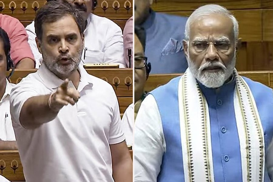 পিওকে বিতর্কে কংগ্রেস ও মোদীর রাজনৈতিক পাল্টাপাল্টি