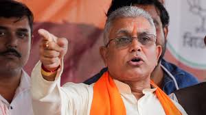 দিলীপের বিস্ফোরক মন্তব্য: ‘‘অনুব্রত মুখে যা বলেছিলেন, মনোজিতরা তা করে দেখিয়েছে’’ — তৃণমূলের গর্ব বলে কটাক্ষ