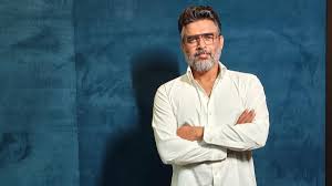 R Madhavan discussing Bollywood age-gap romances.